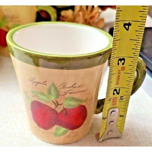 Cups and Saucers Set of 4 Cracker Barrel Susan Winget Apple Orchard - Picture 7 of 10